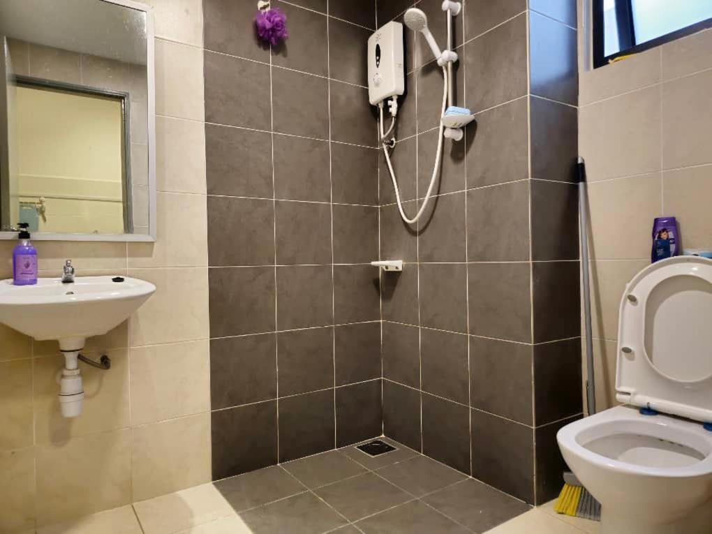 Tiara Imperio Studio 舒适和温暖环境适合情侣享受家的感觉 Kajang Ngoại thất bức ảnh